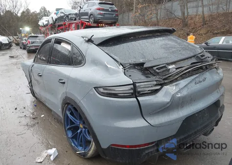2022 Porsche Cayenne Coupe Turbo Gt z USA, uszkodzony, nr VIN WP1BK2AY7NDA60391